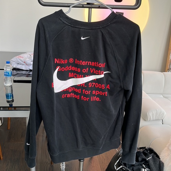 nikee - Picture 2 of 2